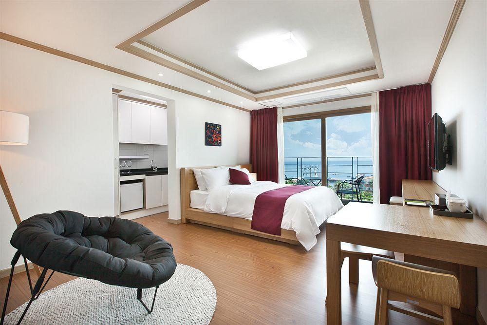 Familia Hotel Seogwipo Zewnętrze zdjęcie