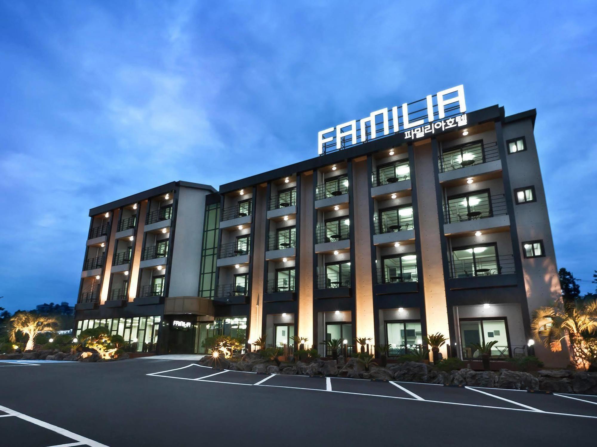 Familia Hotel Seogwipo Zewnętrze zdjęcie