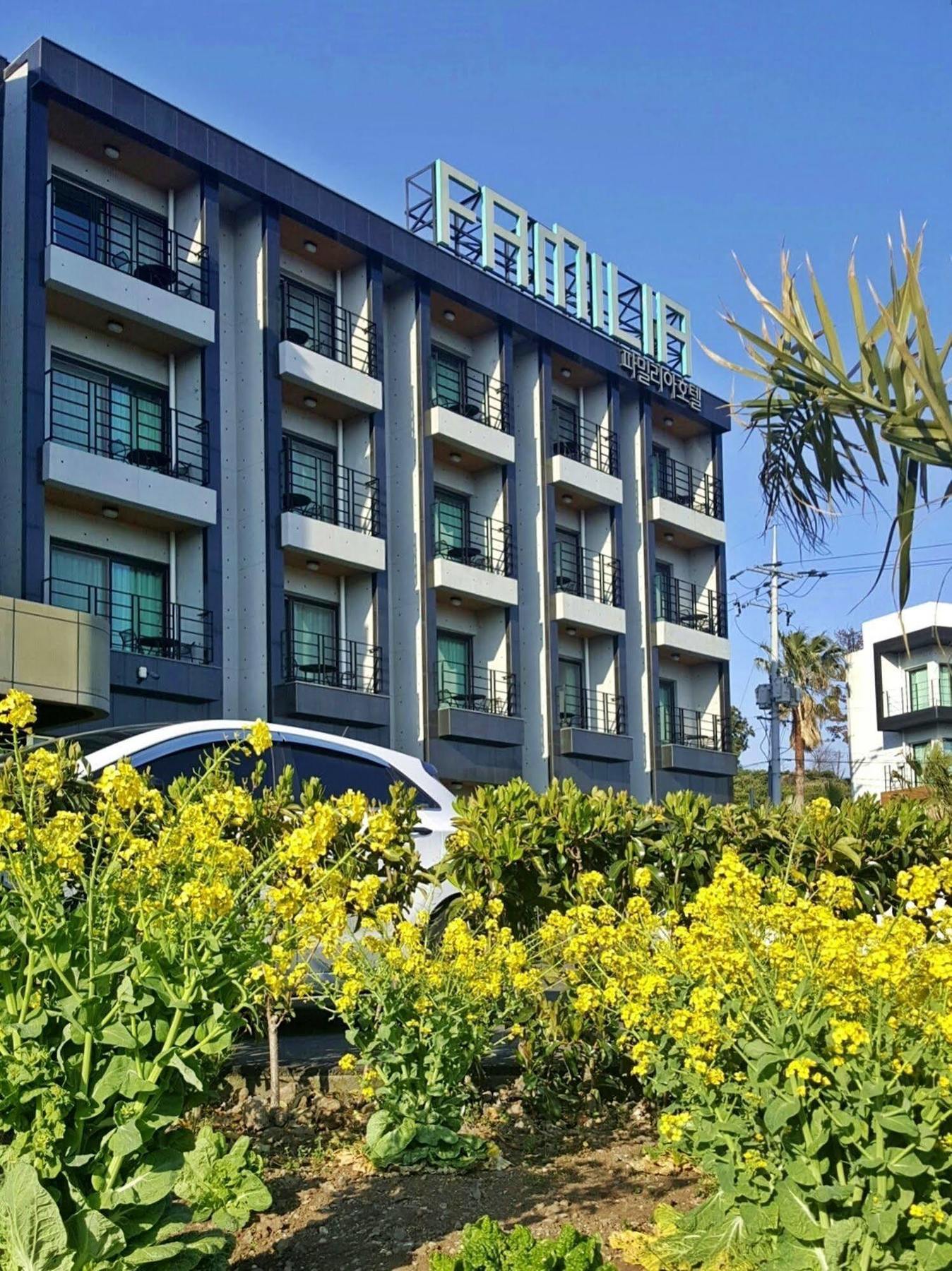 Familia Hotel Seogwipo Zewnętrze zdjęcie