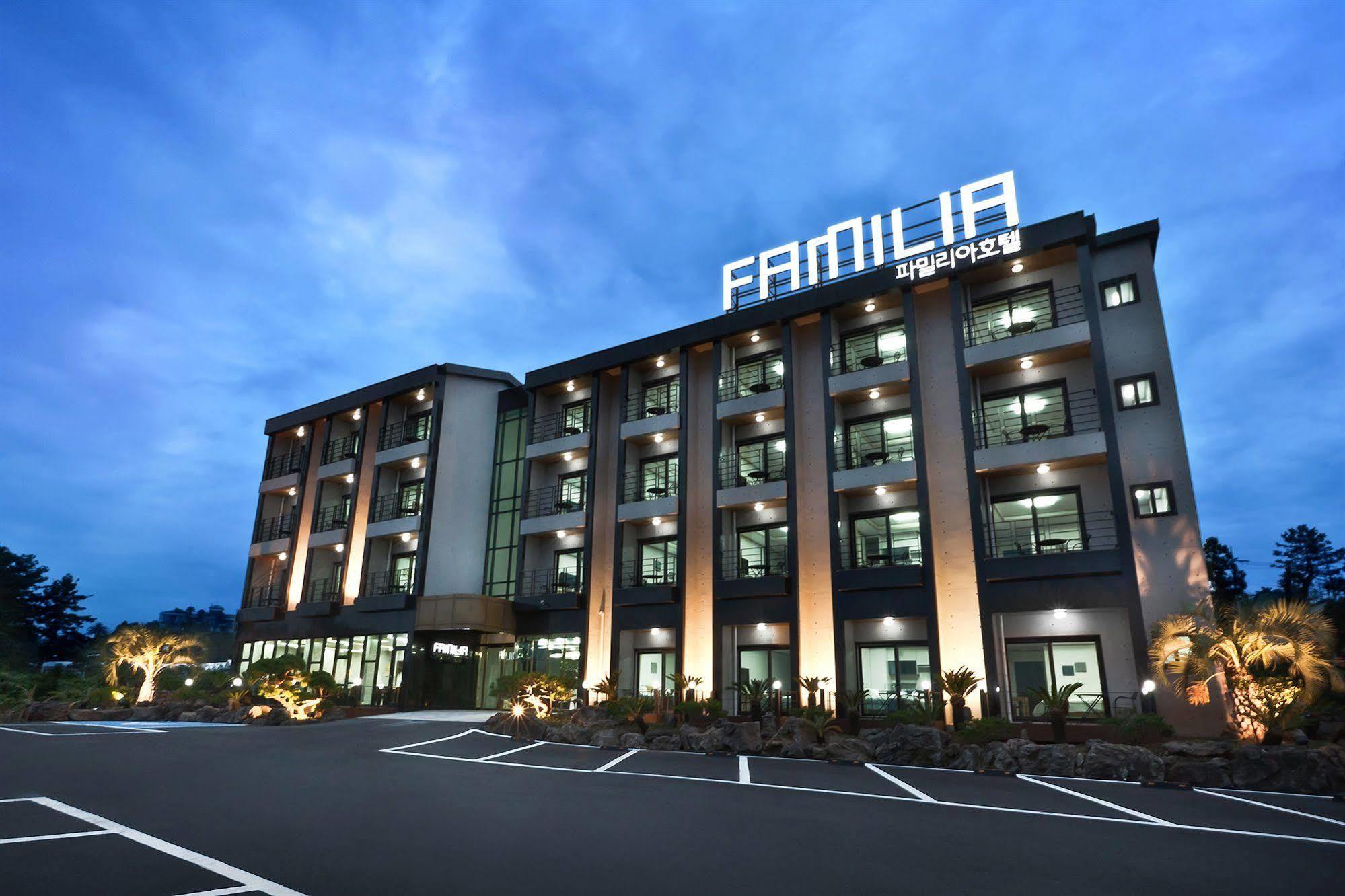 Familia Hotel Seogwipo Zewnętrze zdjęcie