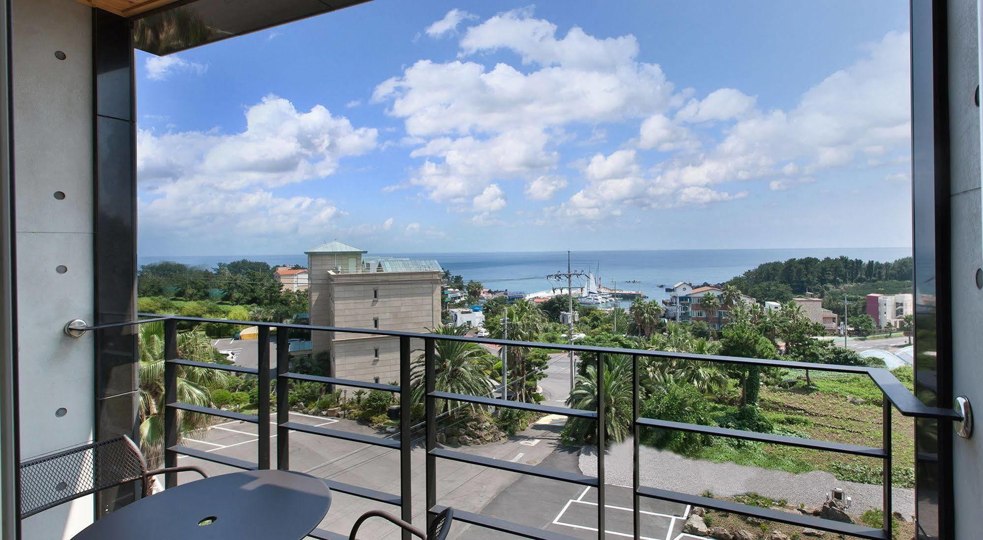 Familia Hotel Seogwipo Zewnętrze zdjęcie