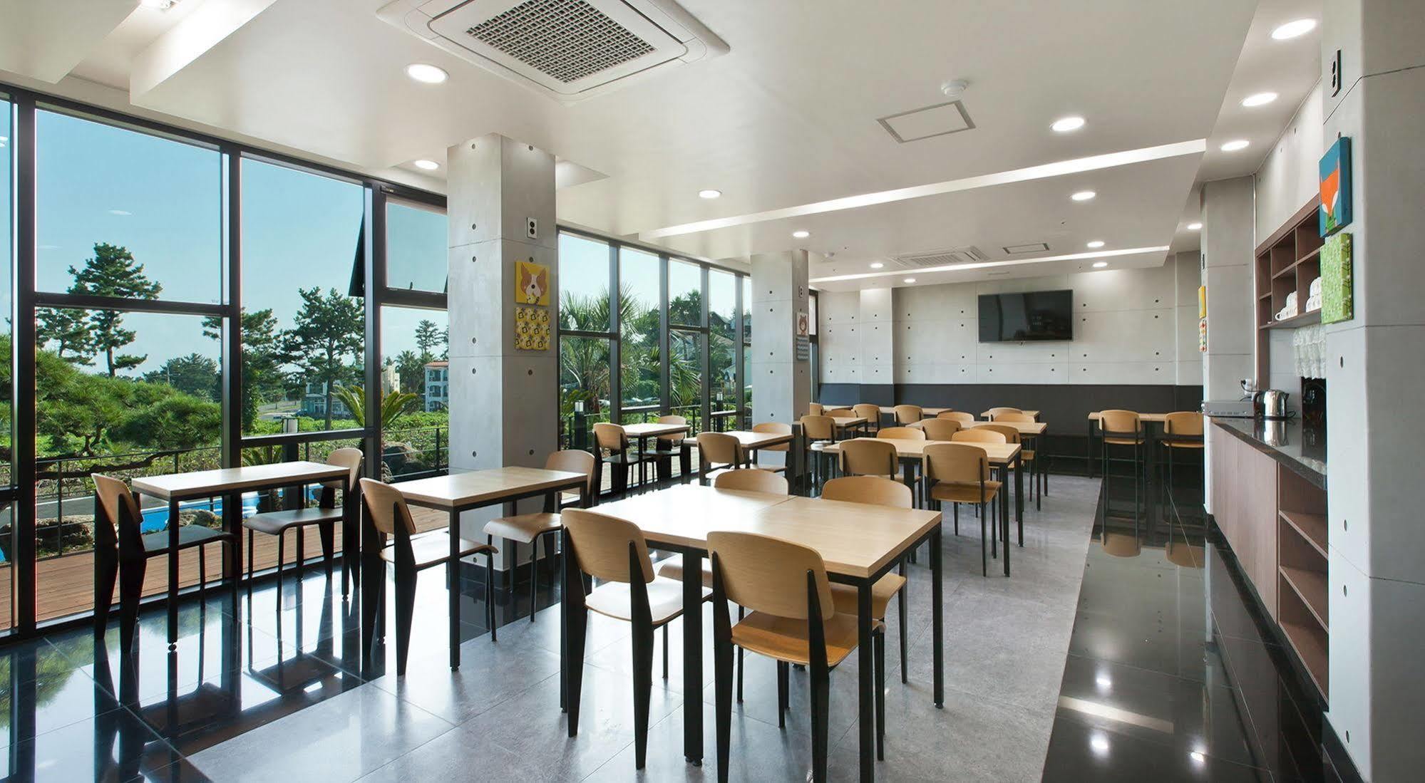 Familia Hotel Seogwipo Zewnętrze zdjęcie