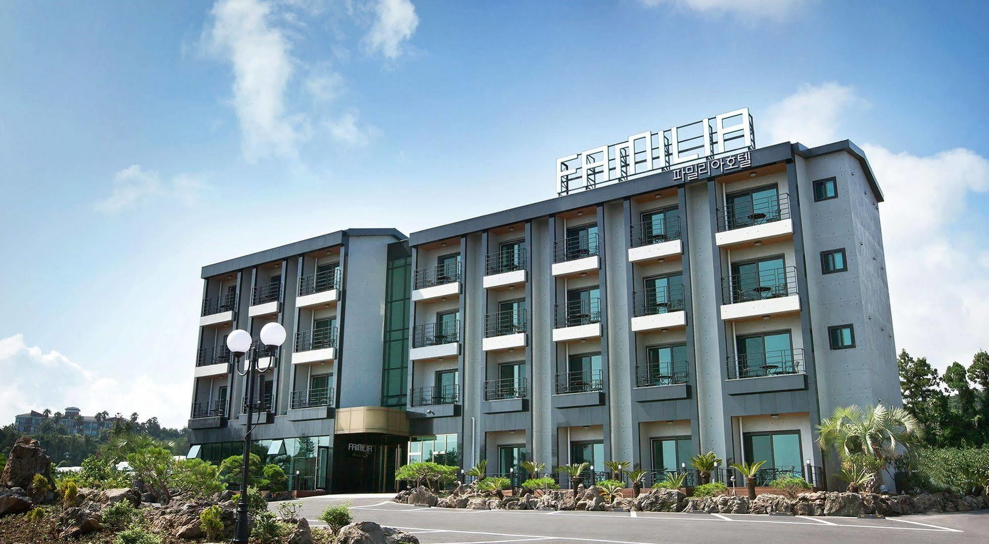 Familia Hotel Seogwipo Zewnętrze zdjęcie
